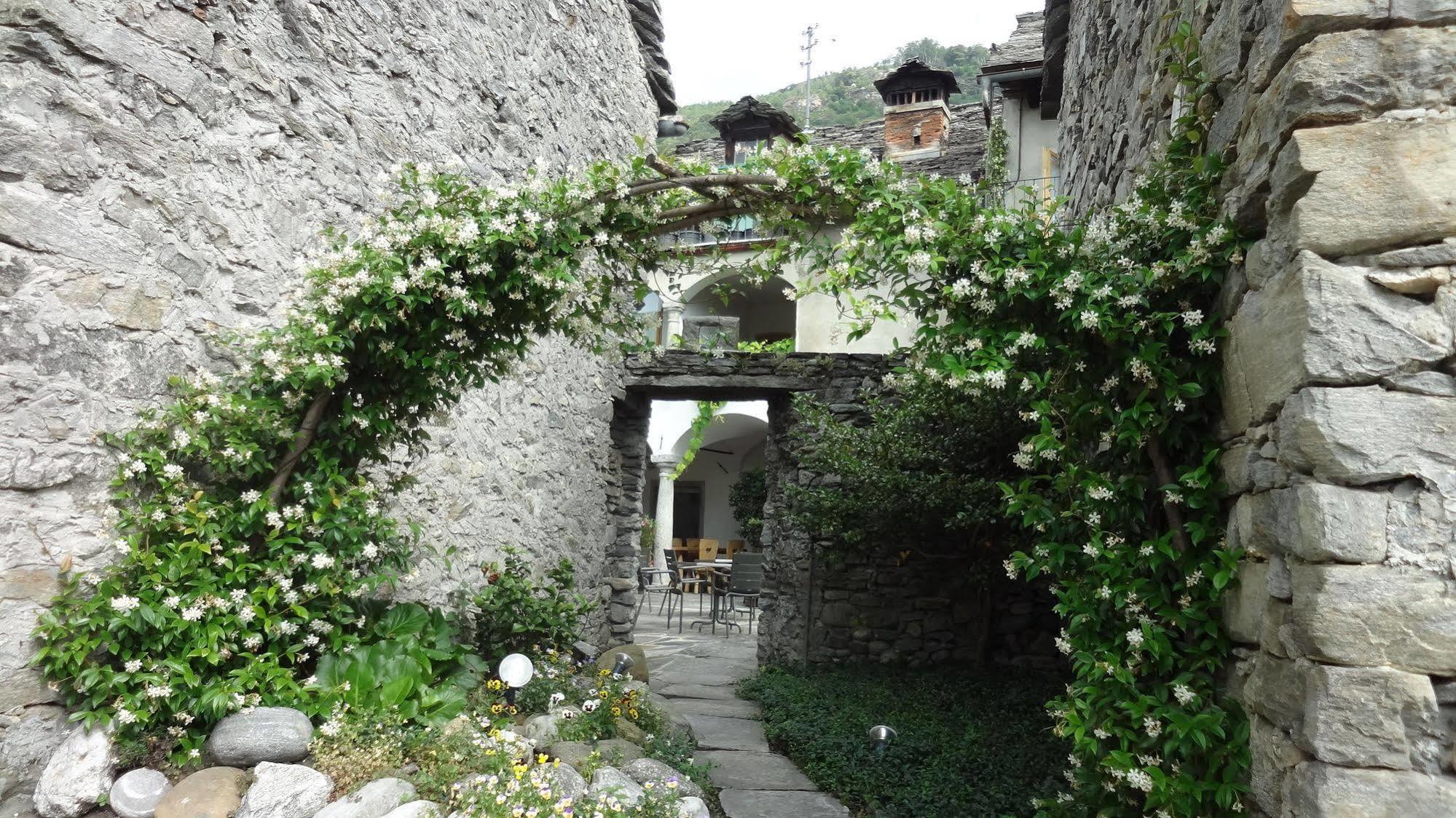 Alloggi Alla Cantina Tegna Exterior foto